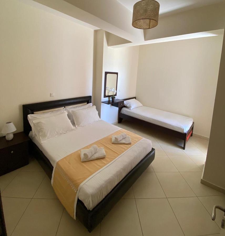 Paradiso Apartments Саранде Екстериор снимка