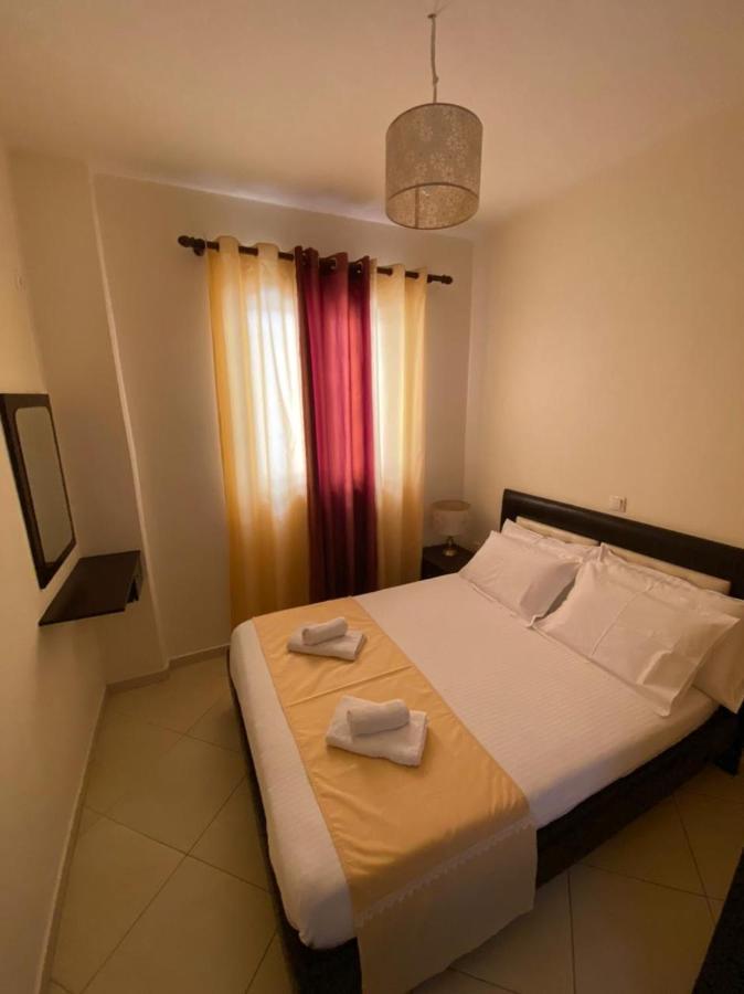 Paradiso Apartments Саранде Екстериор снимка