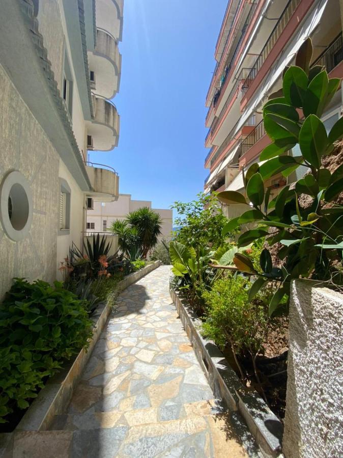 Paradiso Apartments Саранде Екстериор снимка
