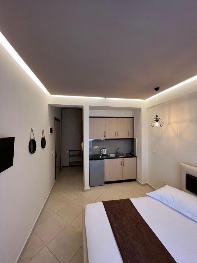 Paradiso Apartments Саранде Екстериор снимка