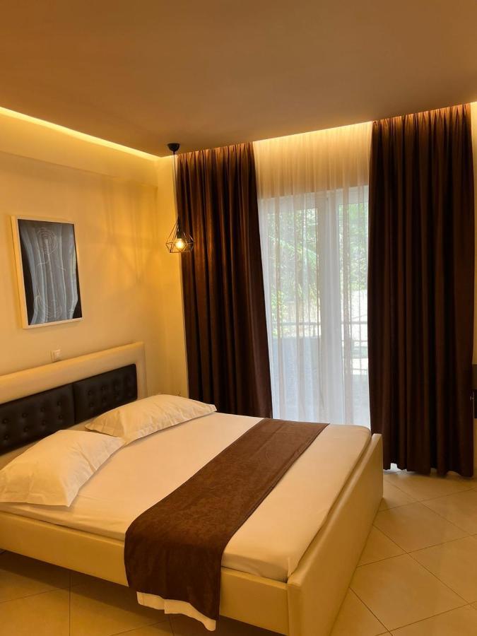 Paradiso Apartments Саранде Екстериор снимка