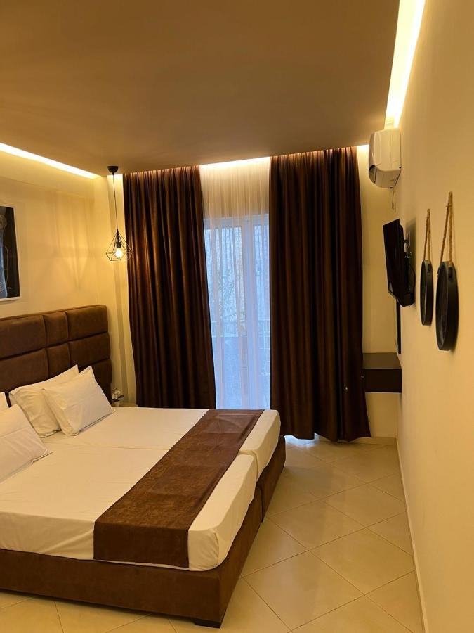 Paradiso Apartments Саранде Екстериор снимка