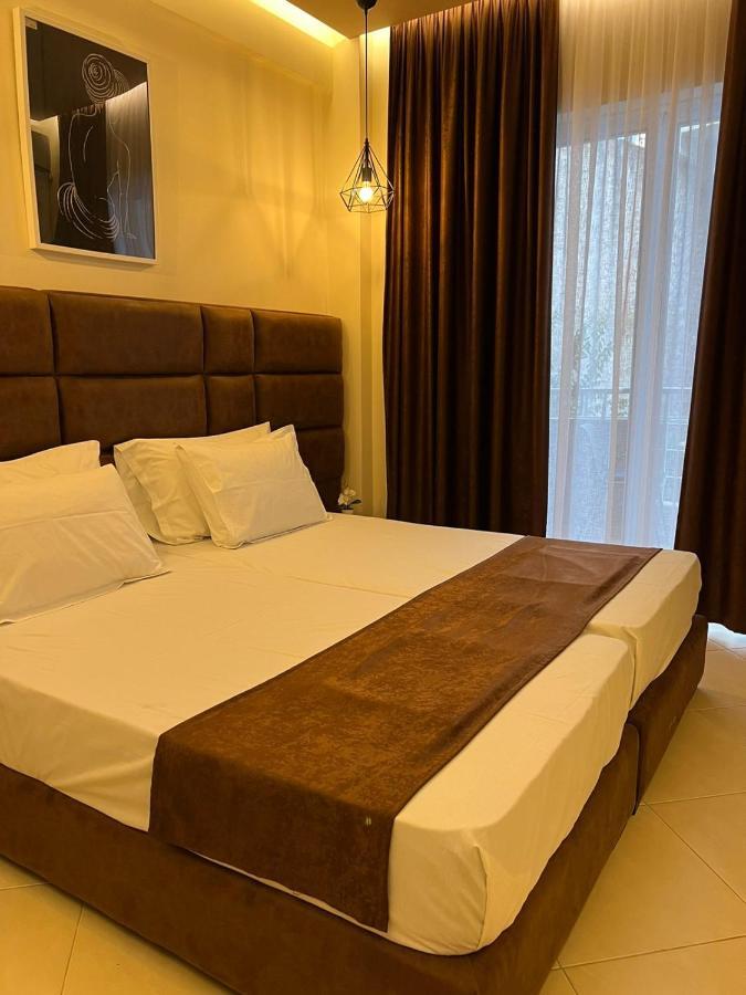 Paradiso Apartments Саранде Екстериор снимка