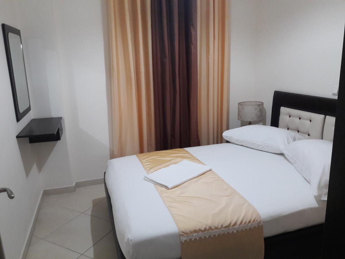 Paradiso Apartments Саранде Екстериор снимка